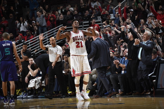 Butler 52 pikë në fitoren e Bullsave