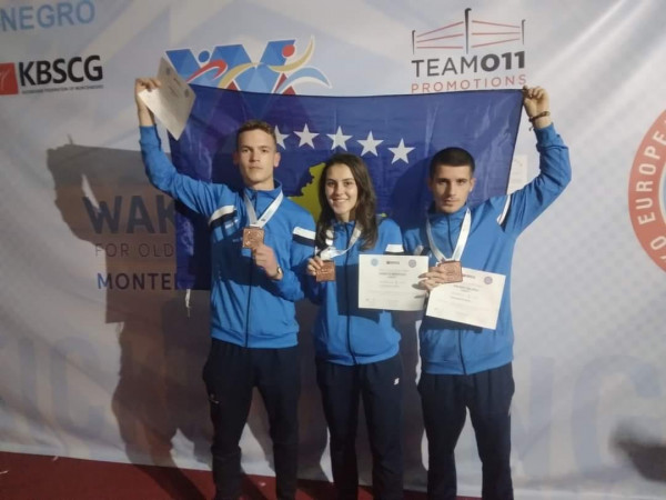 Tri medalje nga kick-boksierët e Kosovës