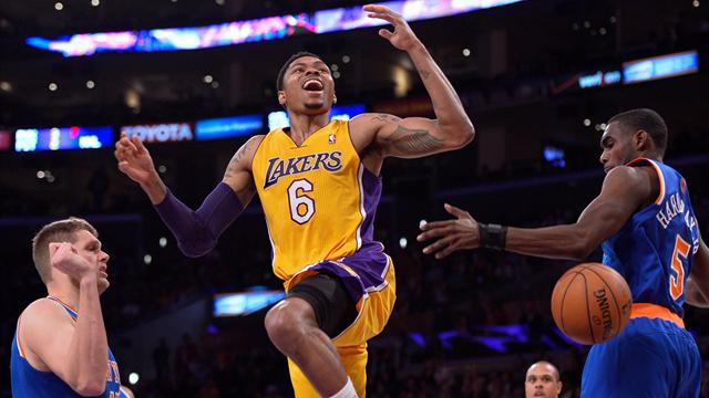 Lakers shpërtheu tek New Yorku