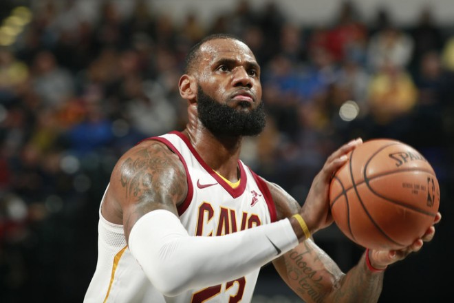 LeBron James në histori me 30’000 pikë