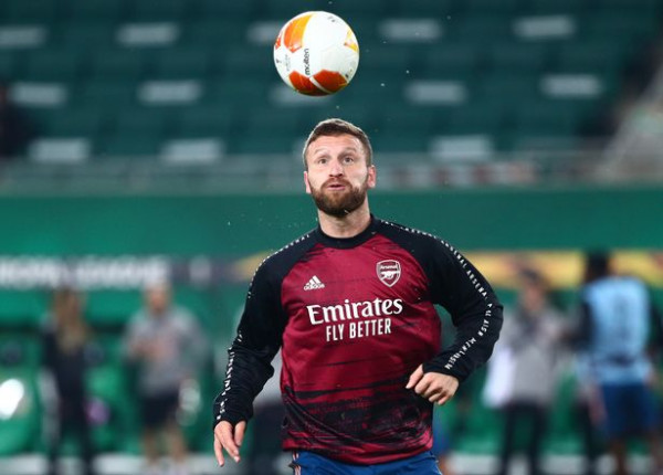 Mustafi drejt rikthimit në Bundesliga Mustafi drejt rikthimit në Bundesliga