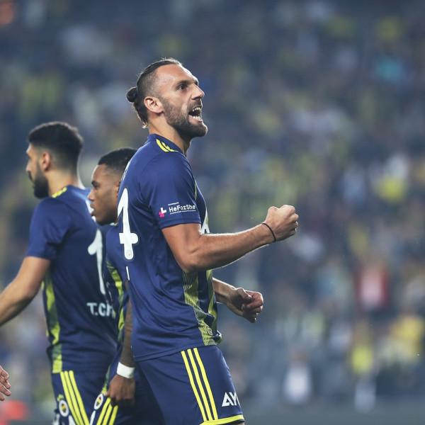 Me golat e Muriqit, Fenerbahçe bëhet lidere